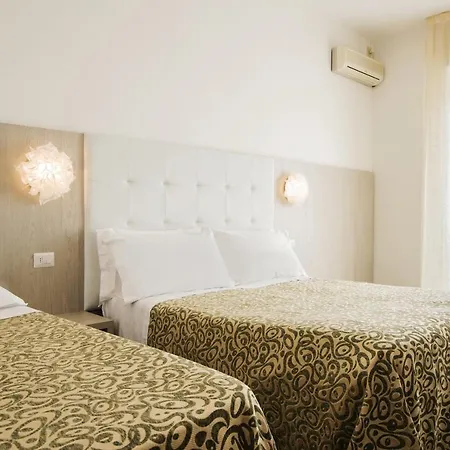 Hotel Bassetti Cervia Exterior foto